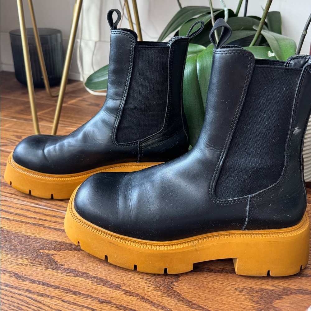 Mango Black Chelsea Boots | Women’s Size 37